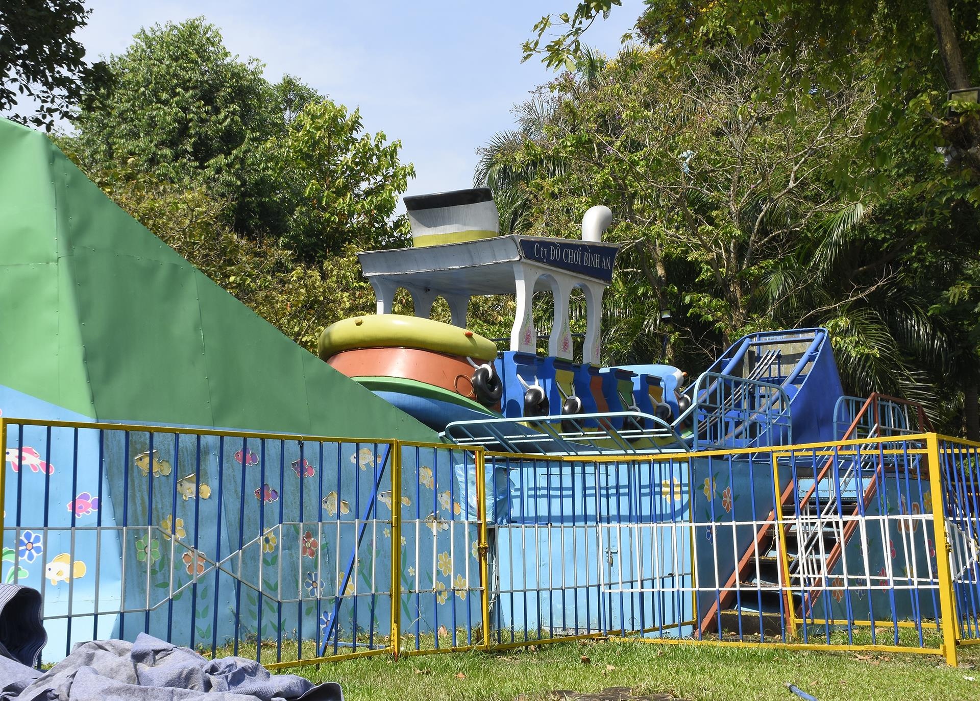 Nhech nhac o cong vien lon nhat Da Nang anh 7