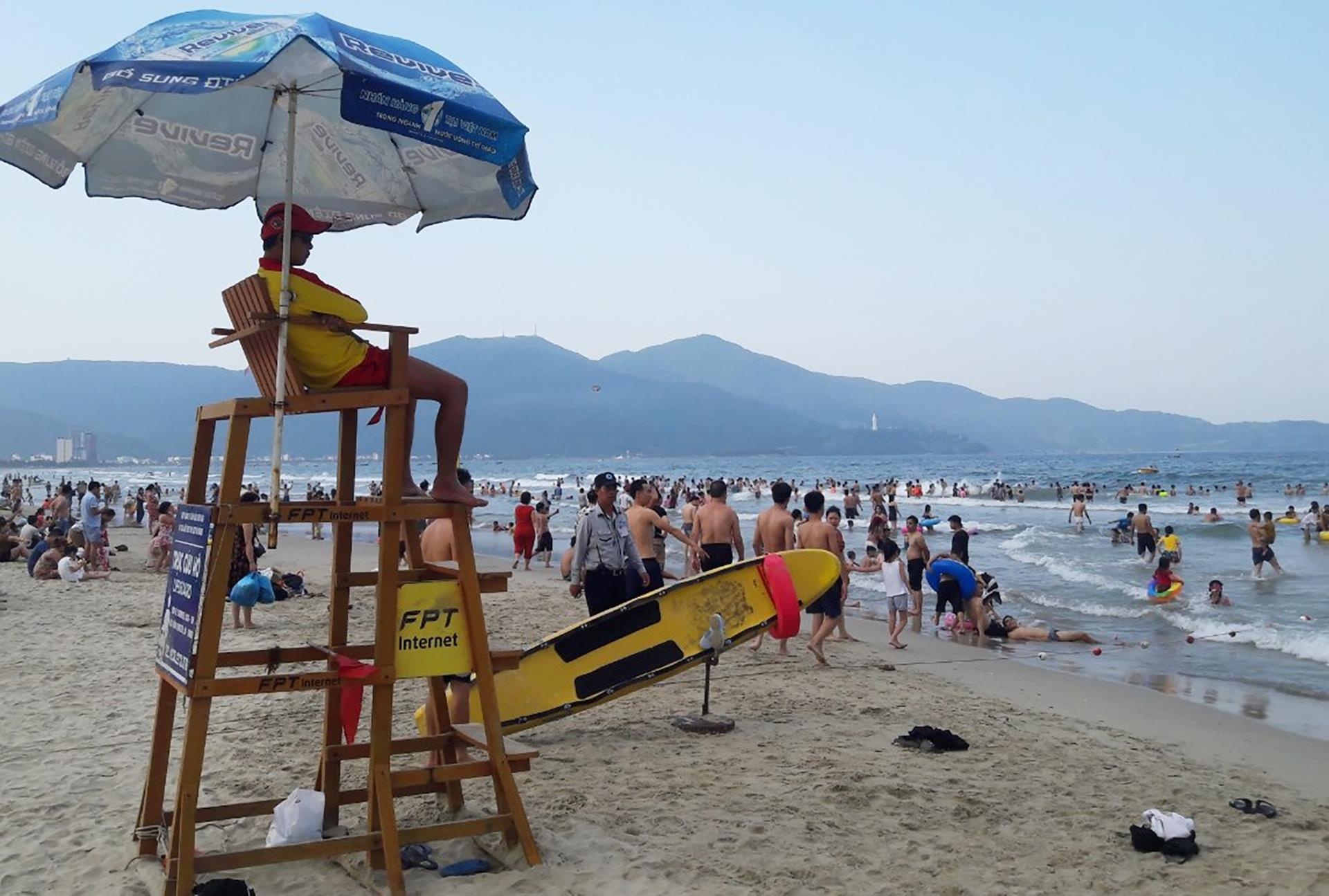 Tam bien Da Nang anh 3