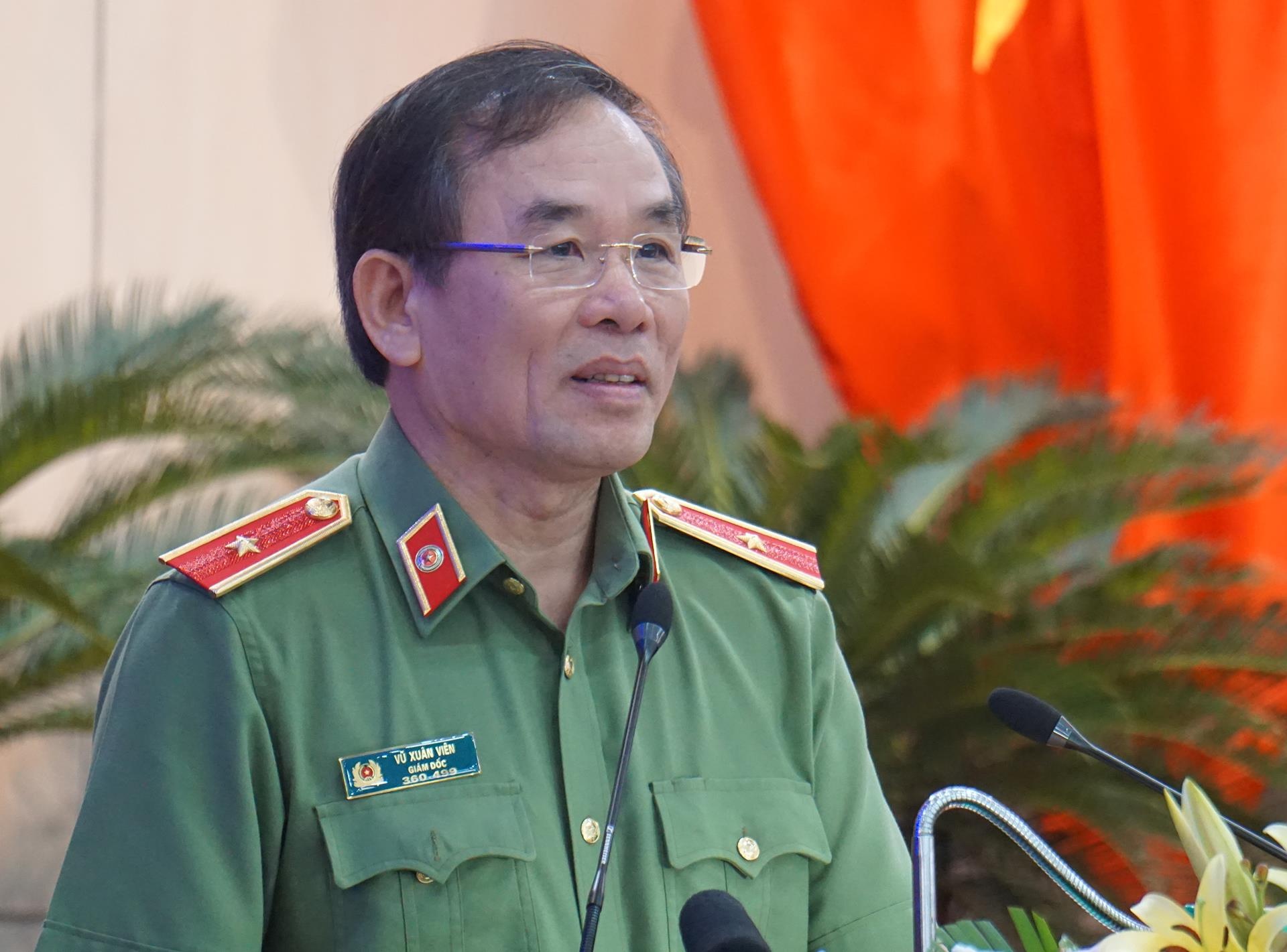 Người Trung Quốc thê khách sạn đánh bạc ảnh 1 Nguoi Trung Quoc the khach san danh bac anh 1