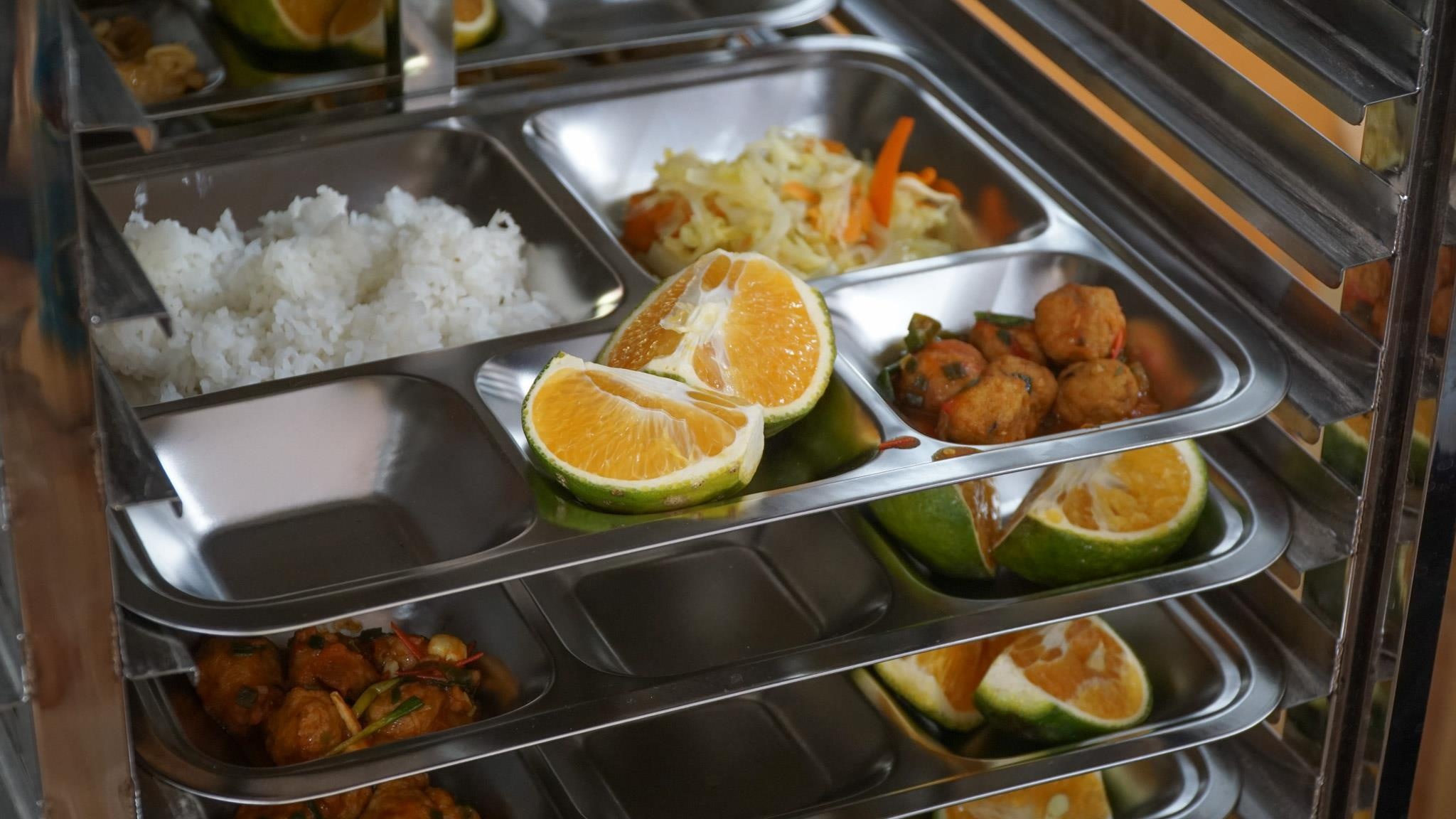 Quan com 2.000 dong cho nguoi ngheo duoc khen nau ngon hinh anh