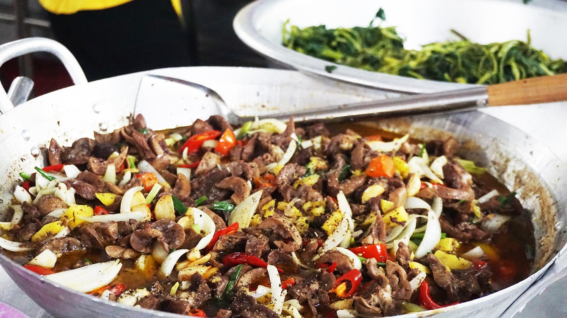 Quan com 2.000 dong o Da Nang anh 8