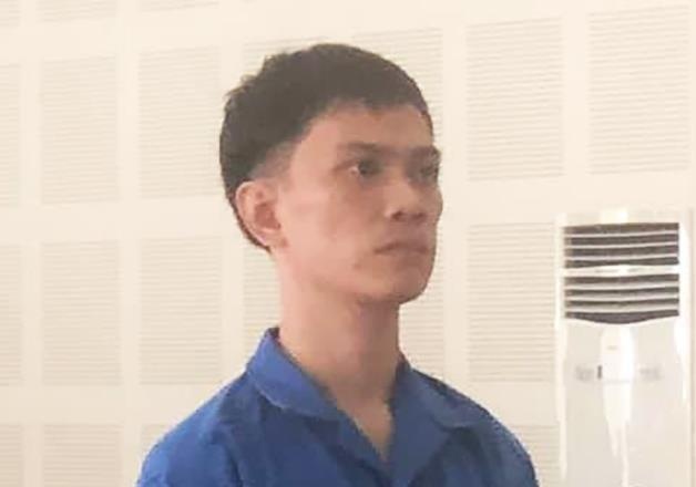 Linh an chung than vi giup ban van chuyen 2,4 kg ma tuy hinh anh