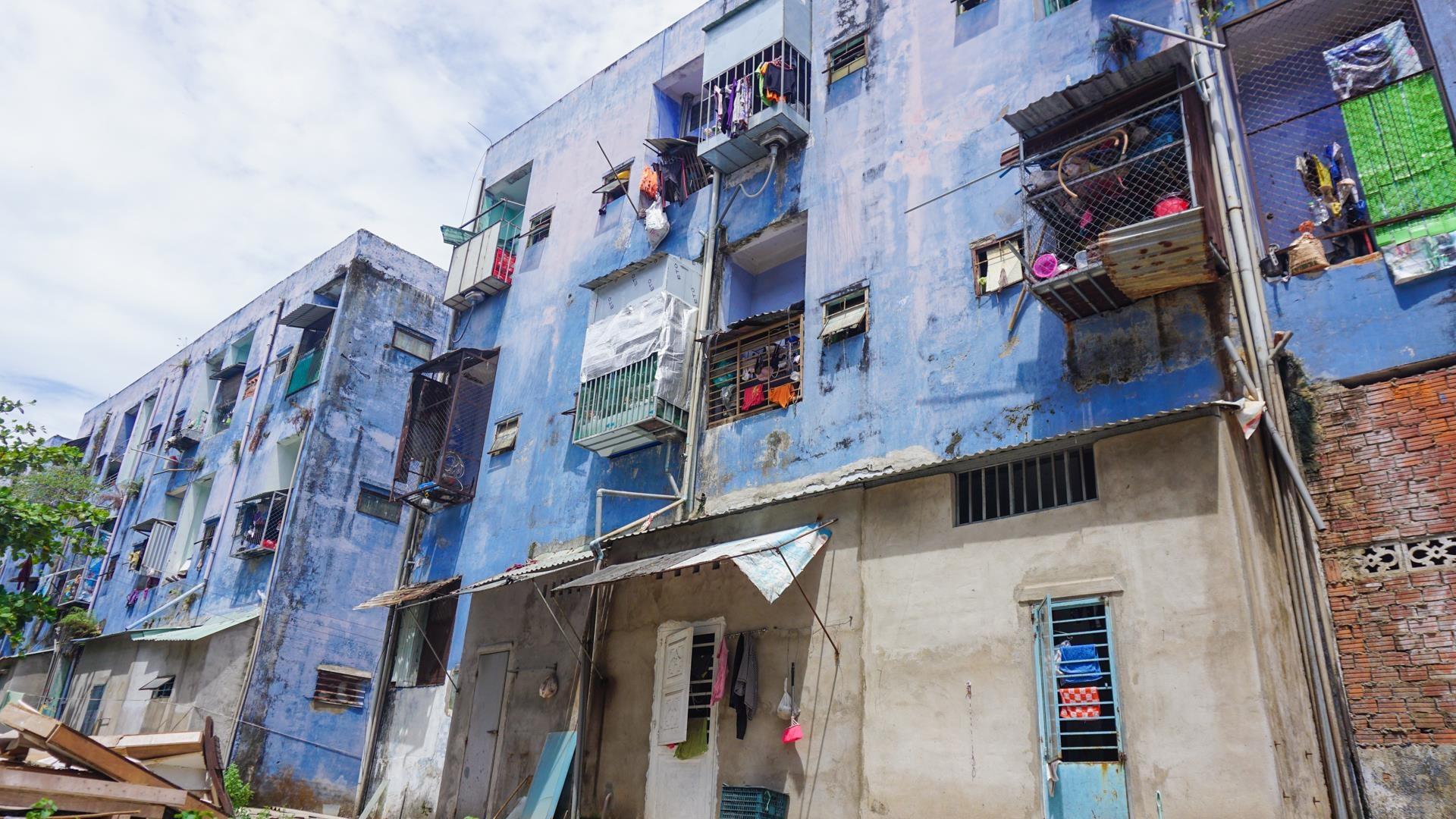 Chung cu co 300 ho dan sinh song bi nut toac, loang lo hinh anh