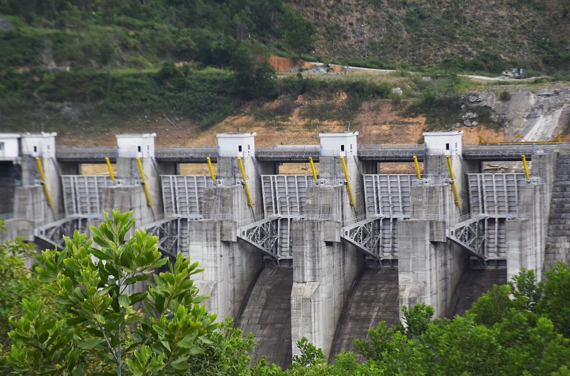 Thuy dien gay han han o ha du Da Nang anh 4