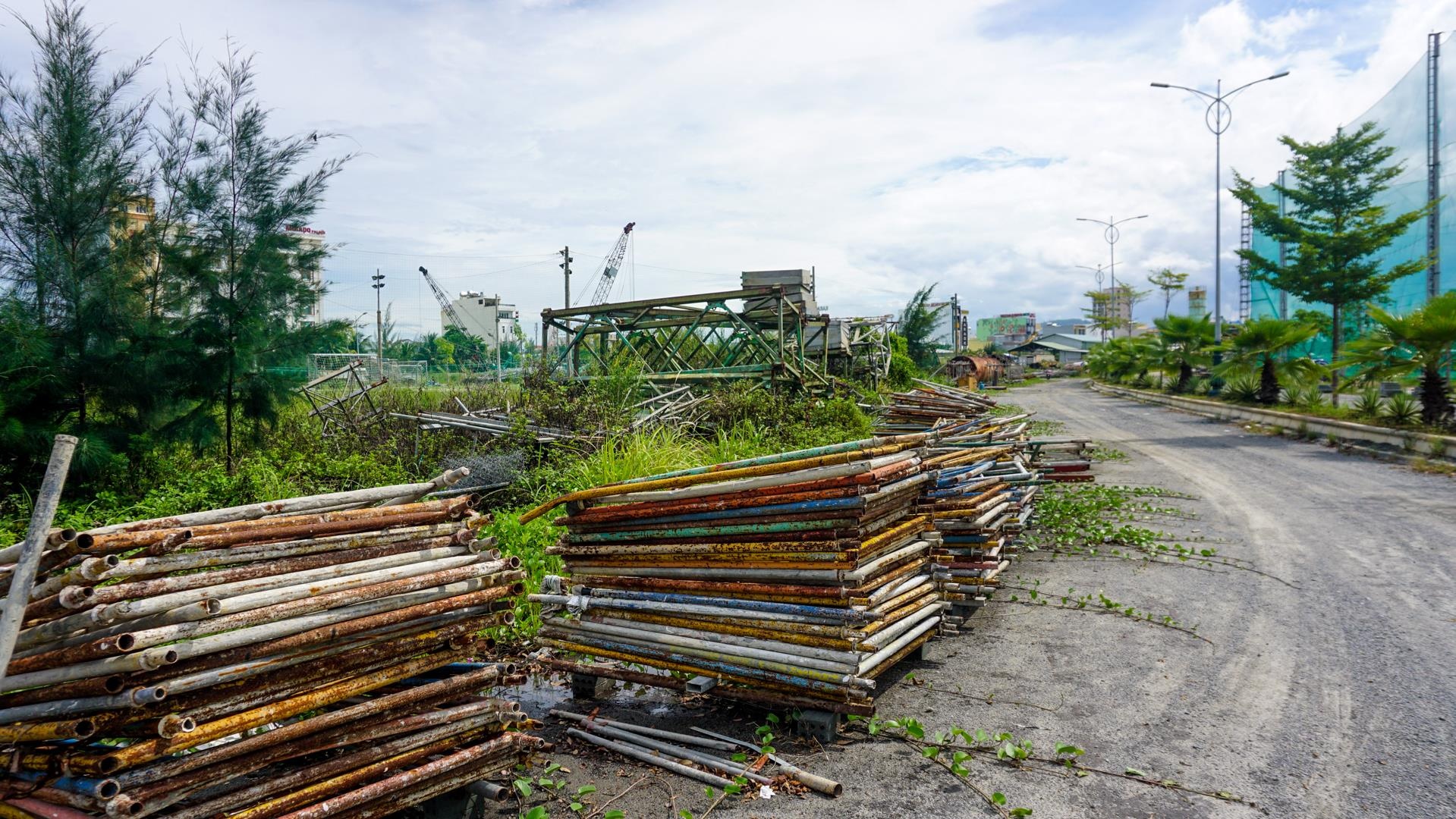 Hoang tan o khu do thi Da Phuoc Da Nang anh 13