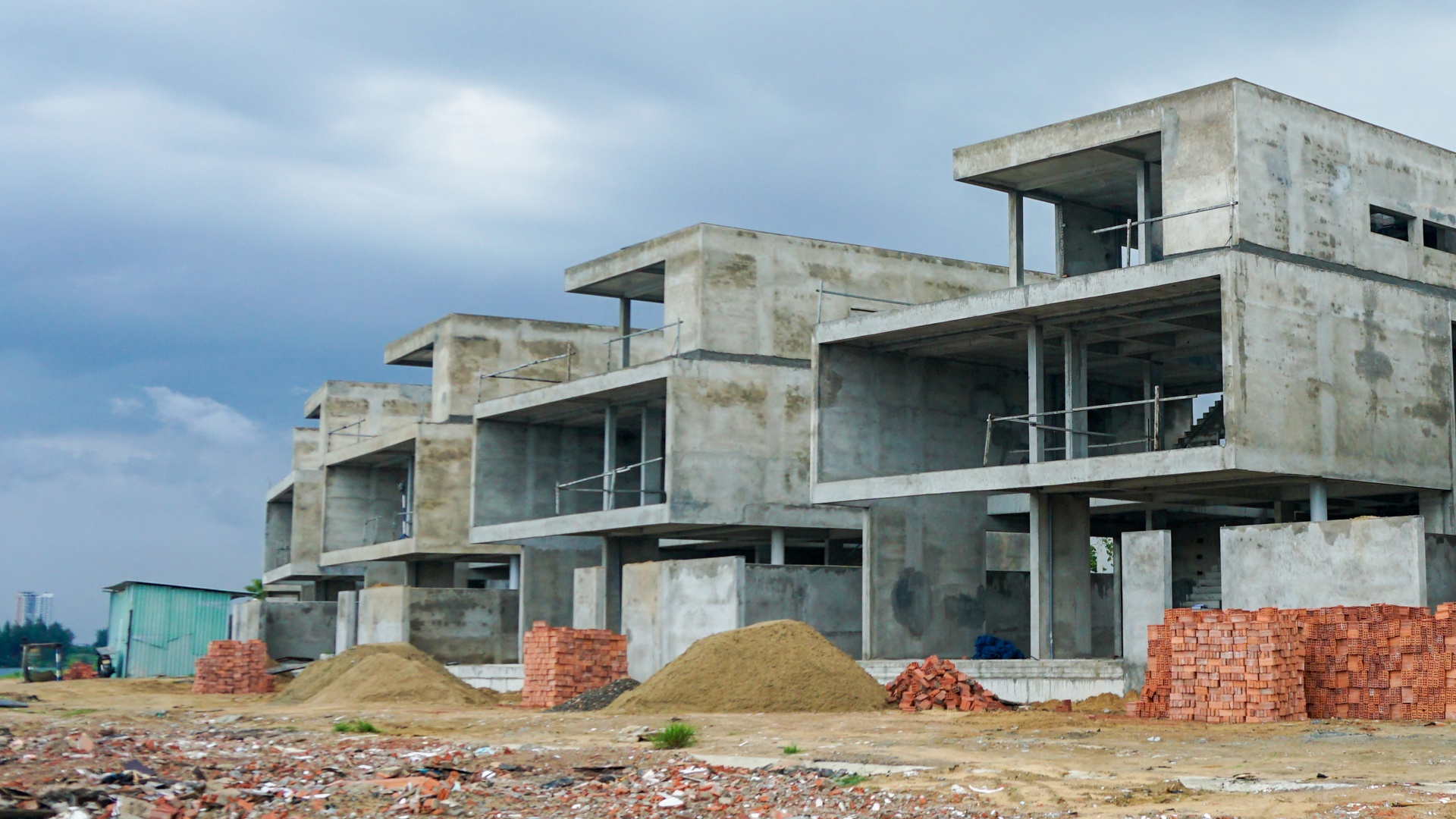 Cong ty Dat Xanh mien Trung xay 36 biet thu trai Luat anh 5