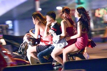 Bat nhom chan dat 'gai dich vu' cung cap cho quan bar hinh anh