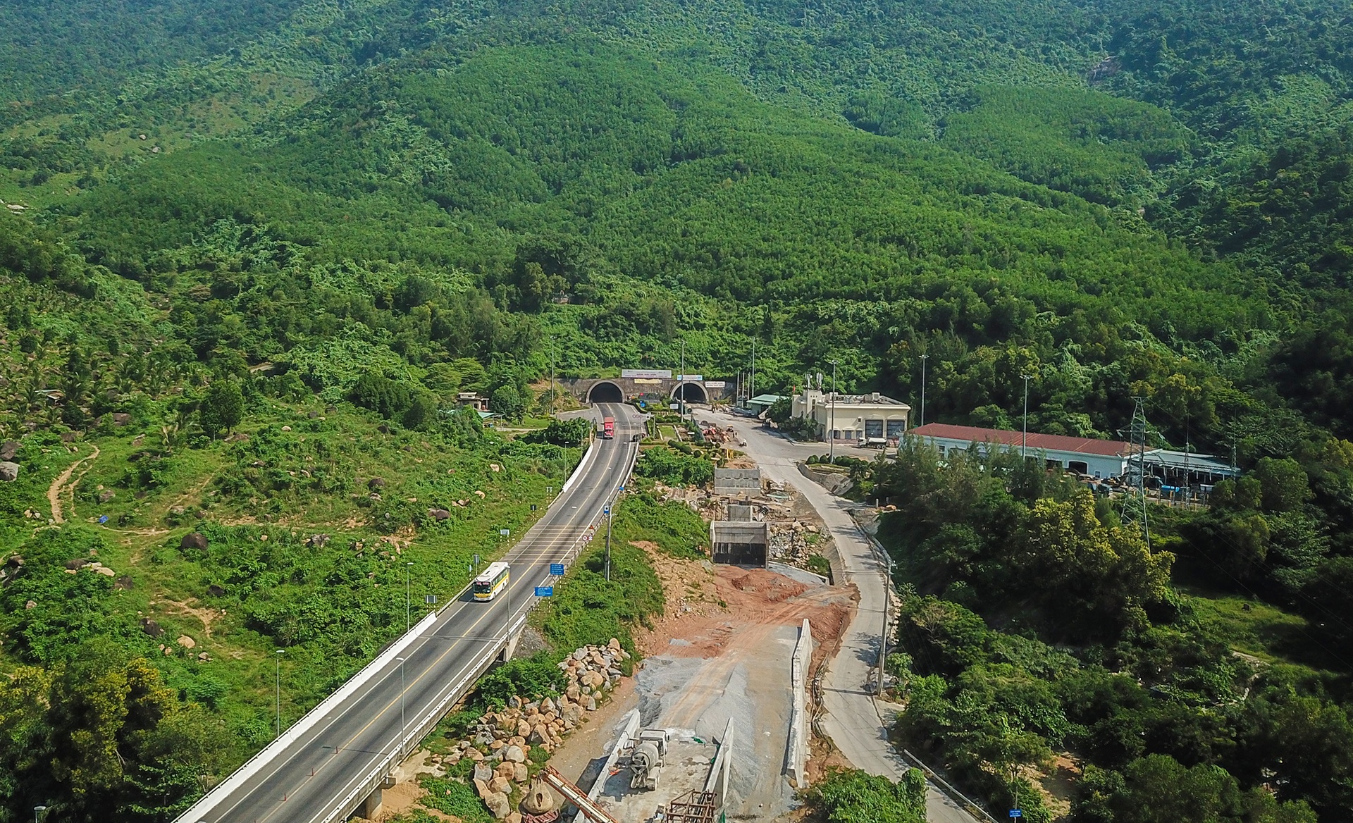 Ham Hai Van 2 sap hoan thanh anh 11