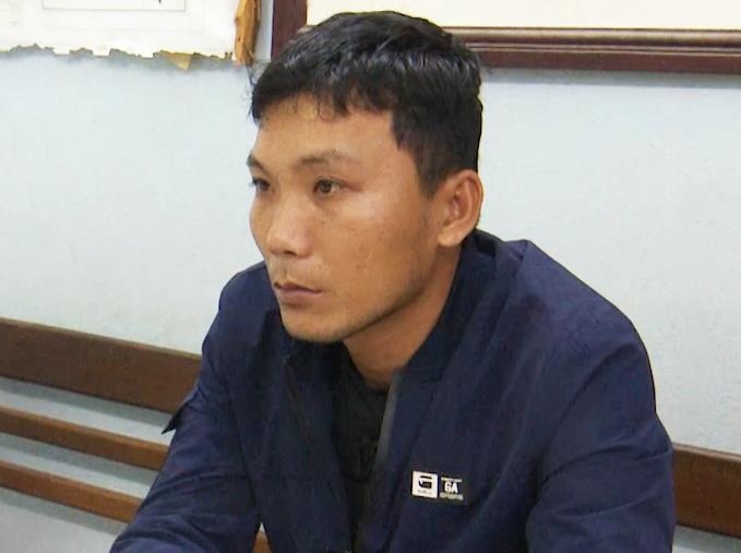 Bat 9X cat khoa hang loat thung xe tai o Da Nang trom tai san hinh anh