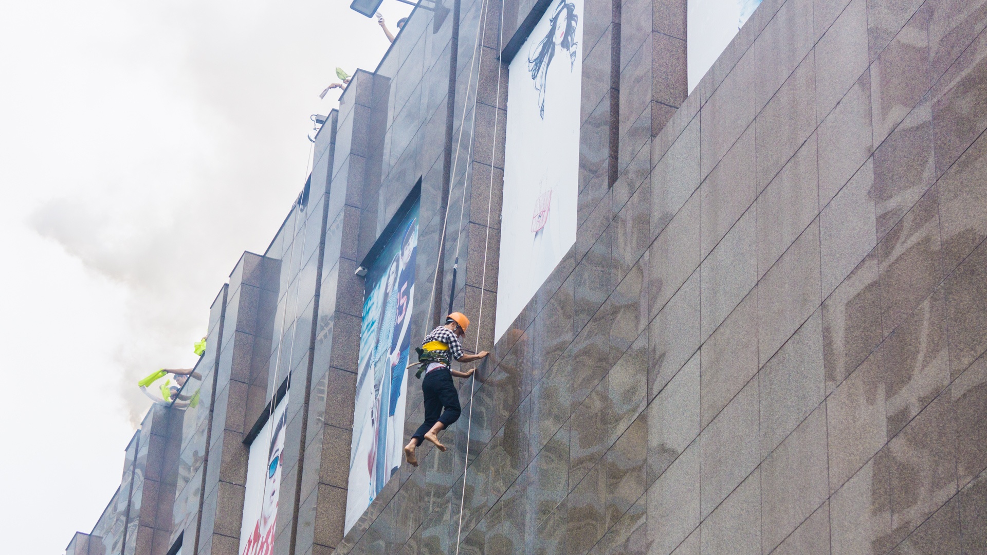 Bo Cong an dien tap chua chay tai Da Nang anh 11