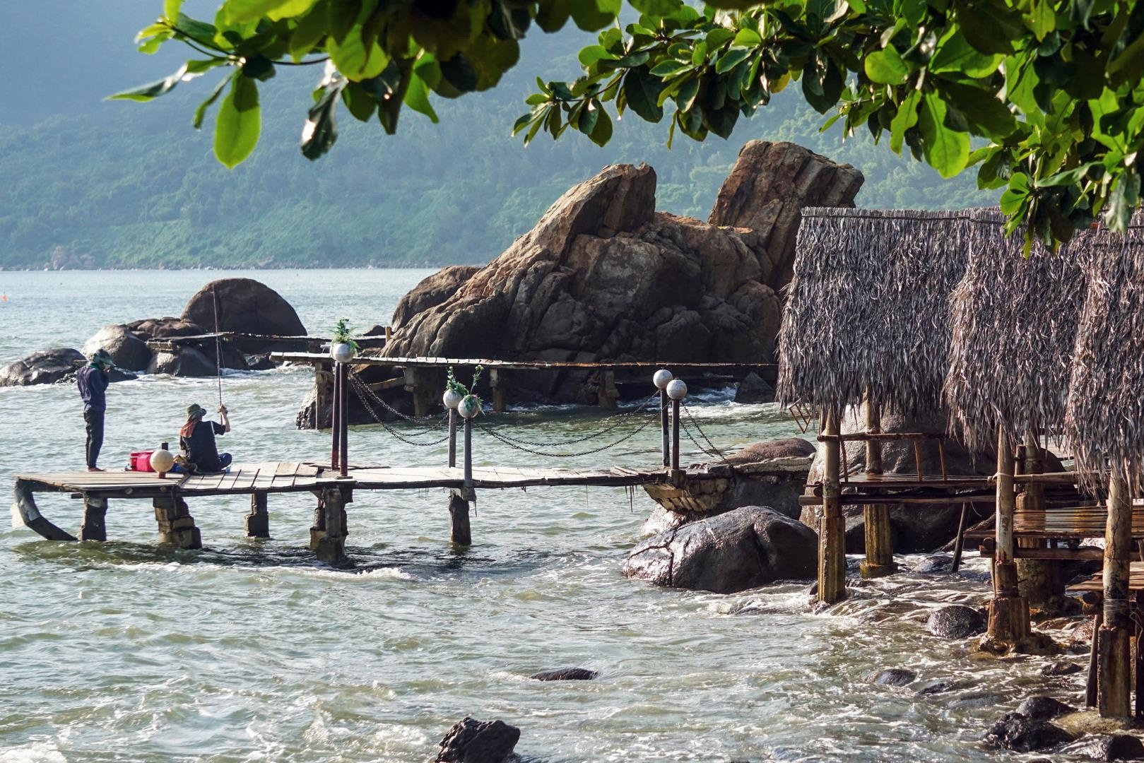 Canh diu hiu o 2 du an tren ban dao Son Tra bi de nghi dieu tra hinh anh