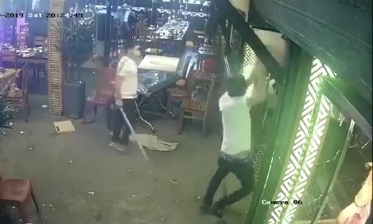 con do dap pha quan nhau anh 1