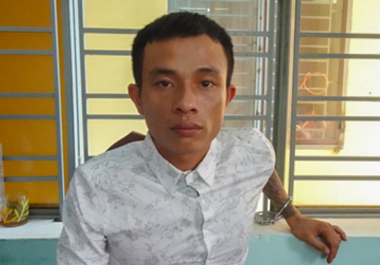 Bat 9X mang lenh truy na khi den Da Nang du lich hinh anh