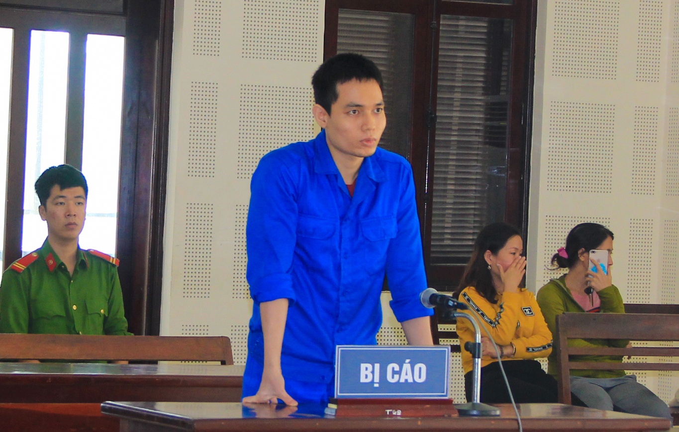 Cuu thieu uy tat a xit vo sap cuoi anh 1