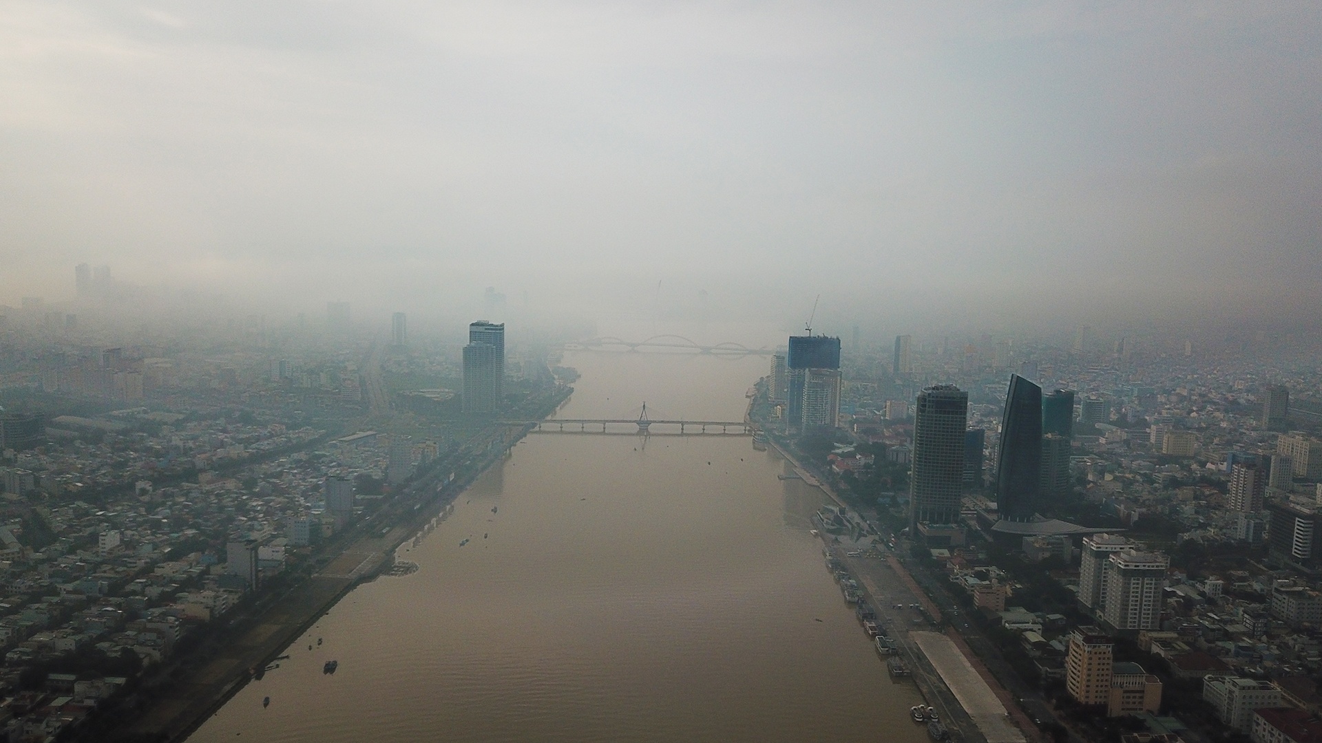 Đà Nẵng chìm trong sương mù ảnh 2 Da Nang chim trong suong mu anh 2