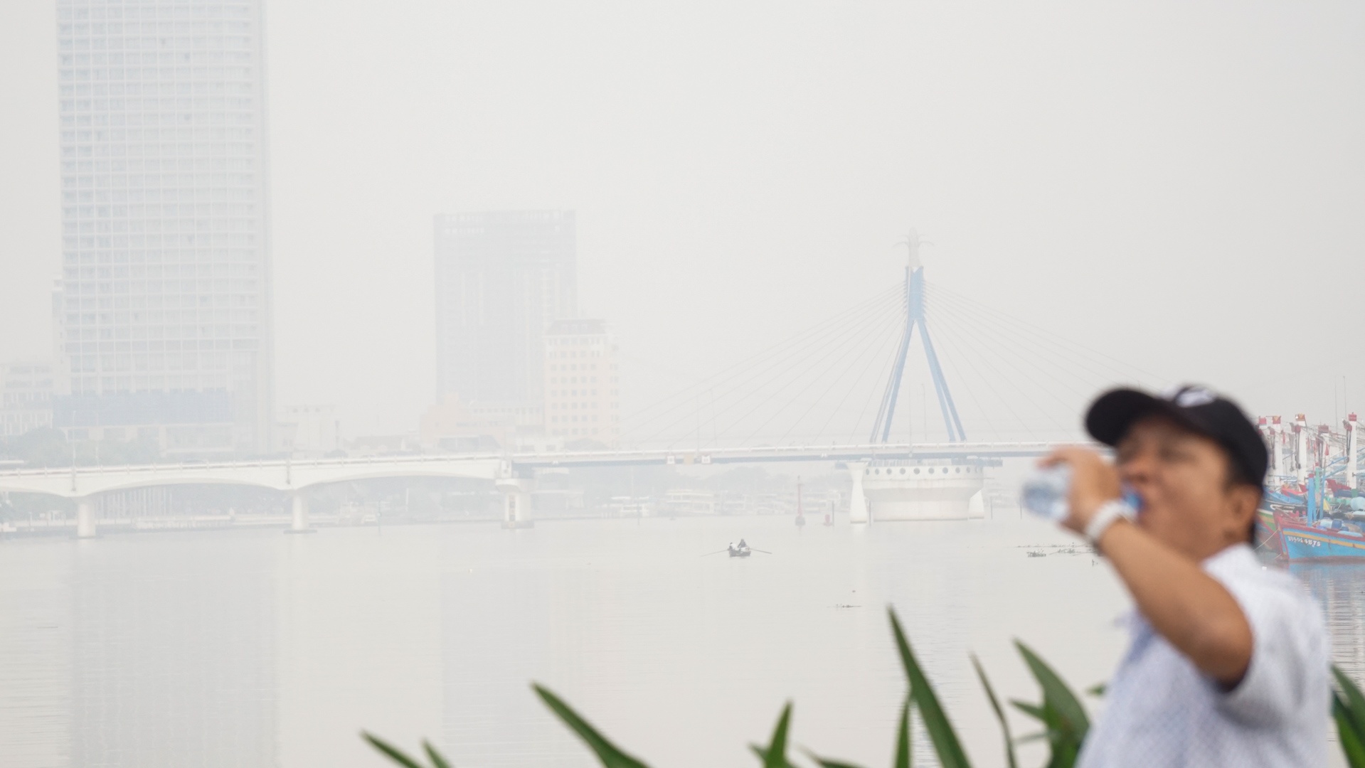 Đà Nẵng chìm trong sương mù ảnh 8 Da Nang chim trong suong mu anh 8