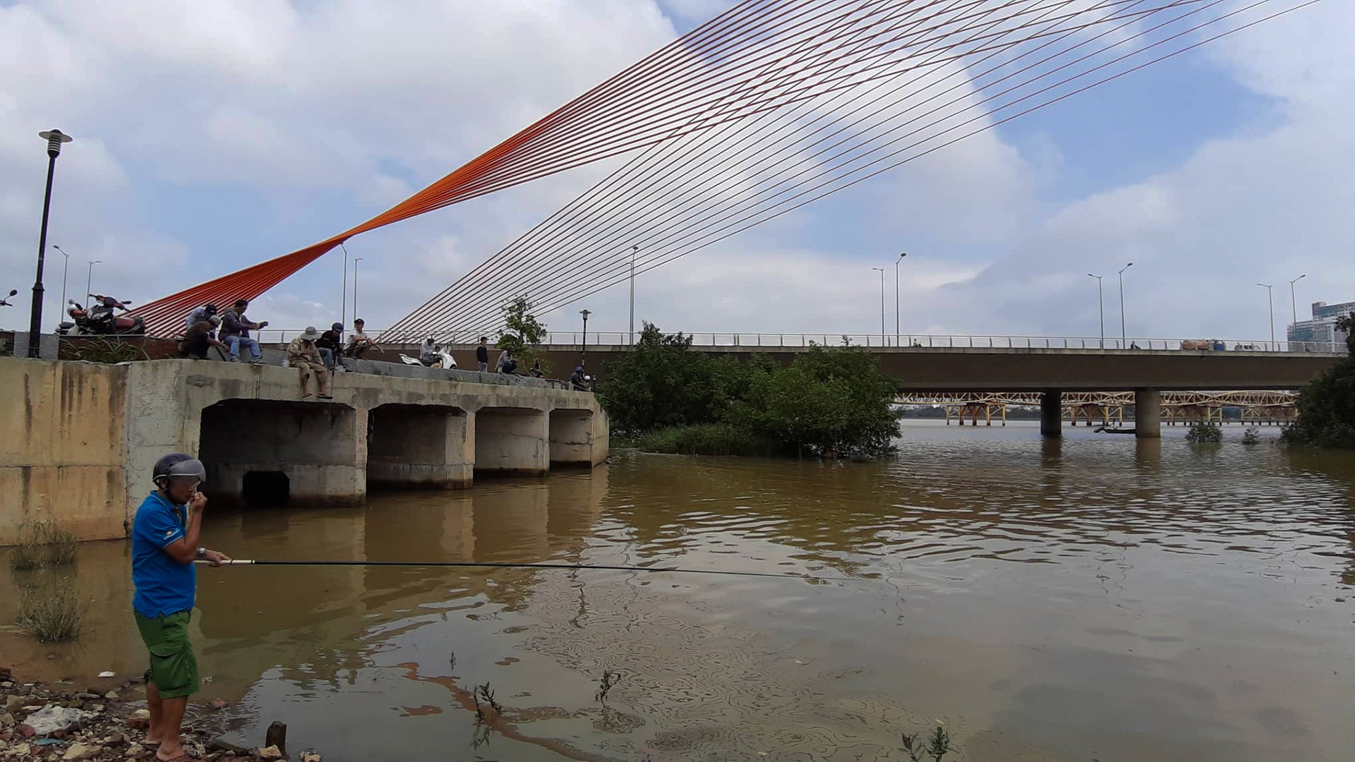 Nuoc song Han nhiem Coliform gap 8 lan quy chuan hinh anh