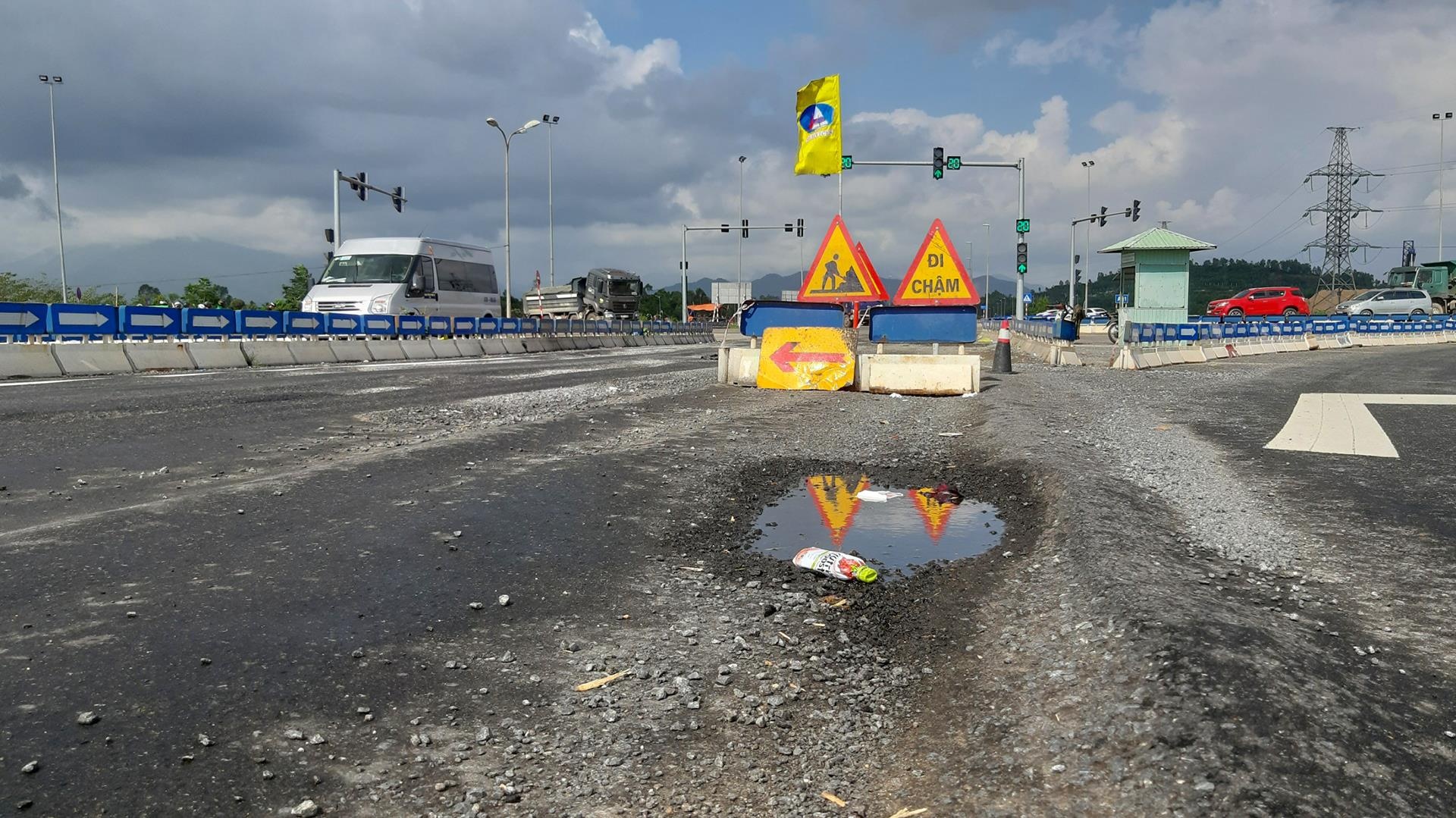 Cao toc 34.500 ty moi sua xong lai chi chit 'o ga' hinh anh