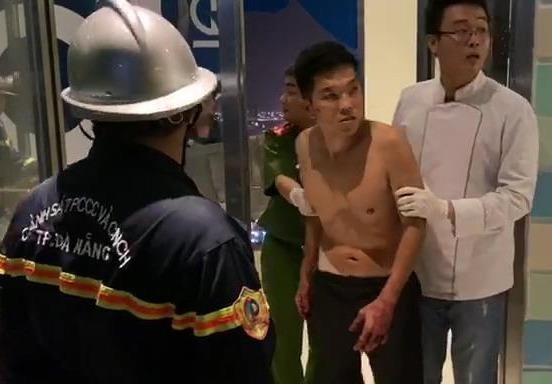 Nguoi dan ong du bam bien quang cao o tang 20 hinh anh