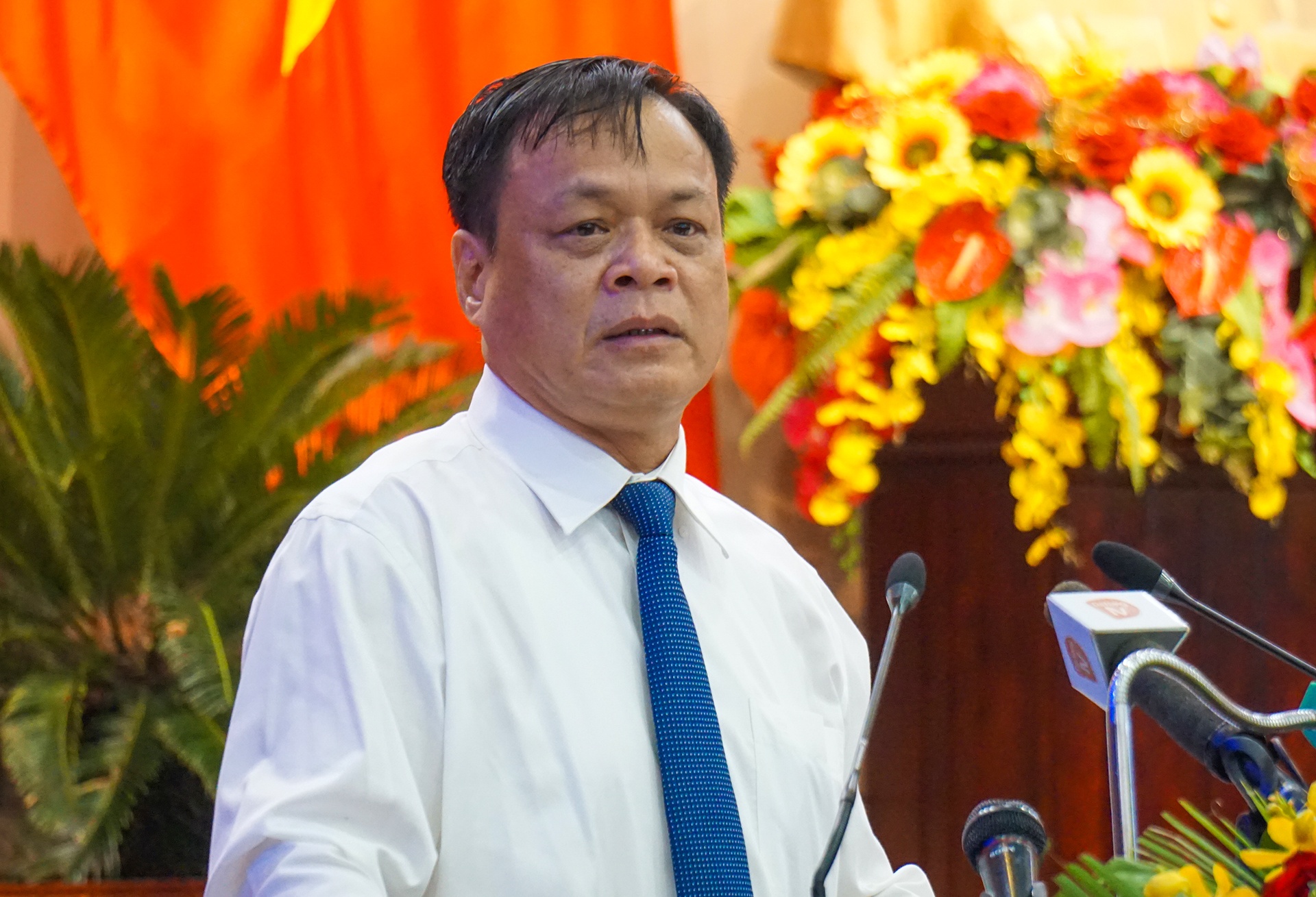 Can bo lanh dao Da Nang co tam ly e de,  so sai anh 1