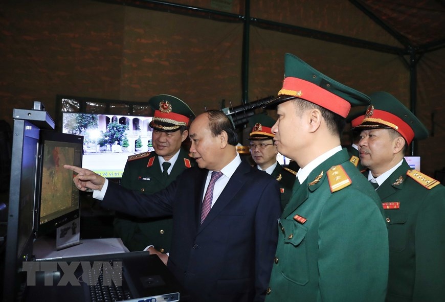 Thu tuong va Chu tich Quoc hoi du le ky niem ngay quan doi anh 4