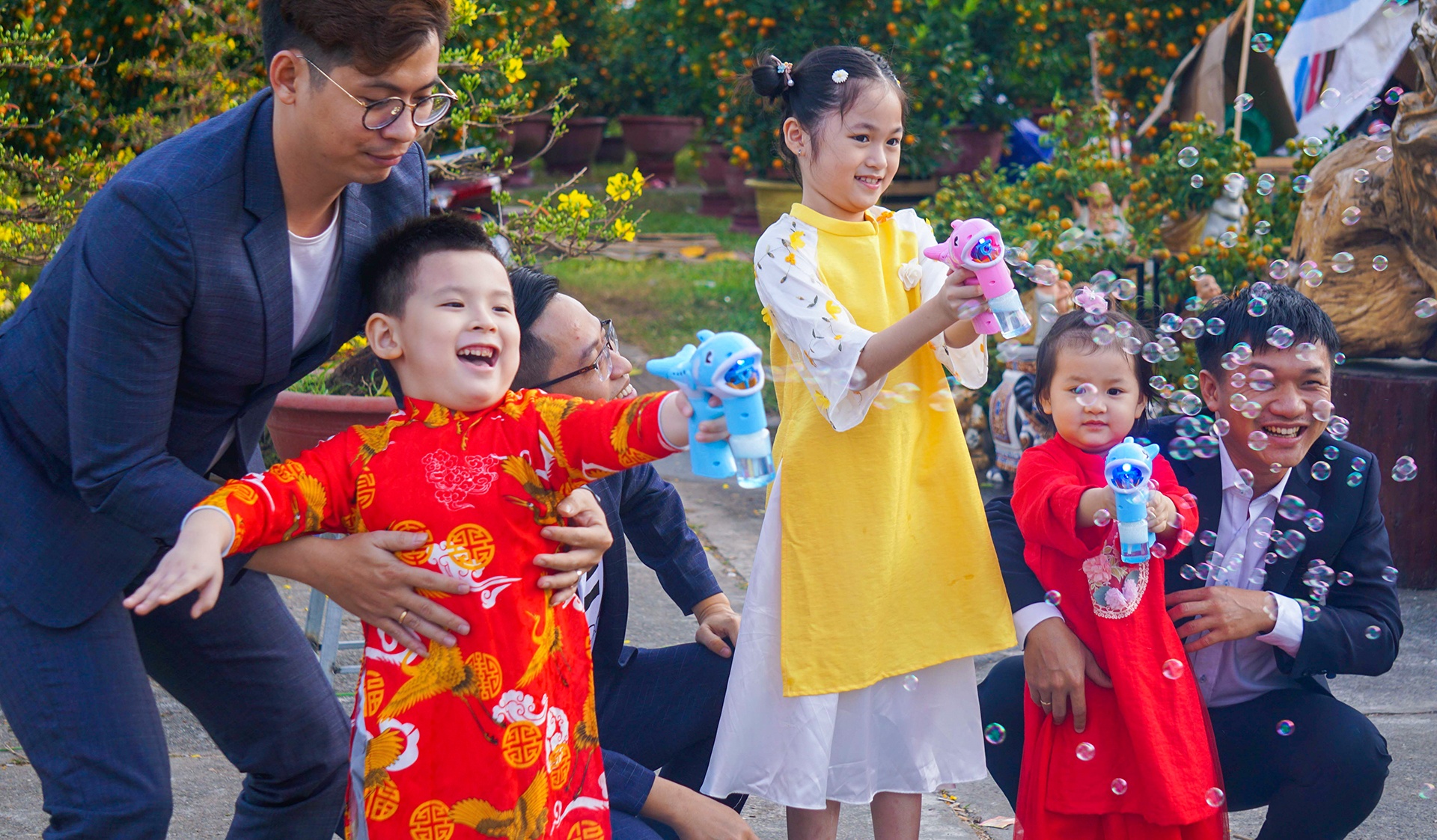 Duong hoa xuan Da Nang don khach tham quan anh 8