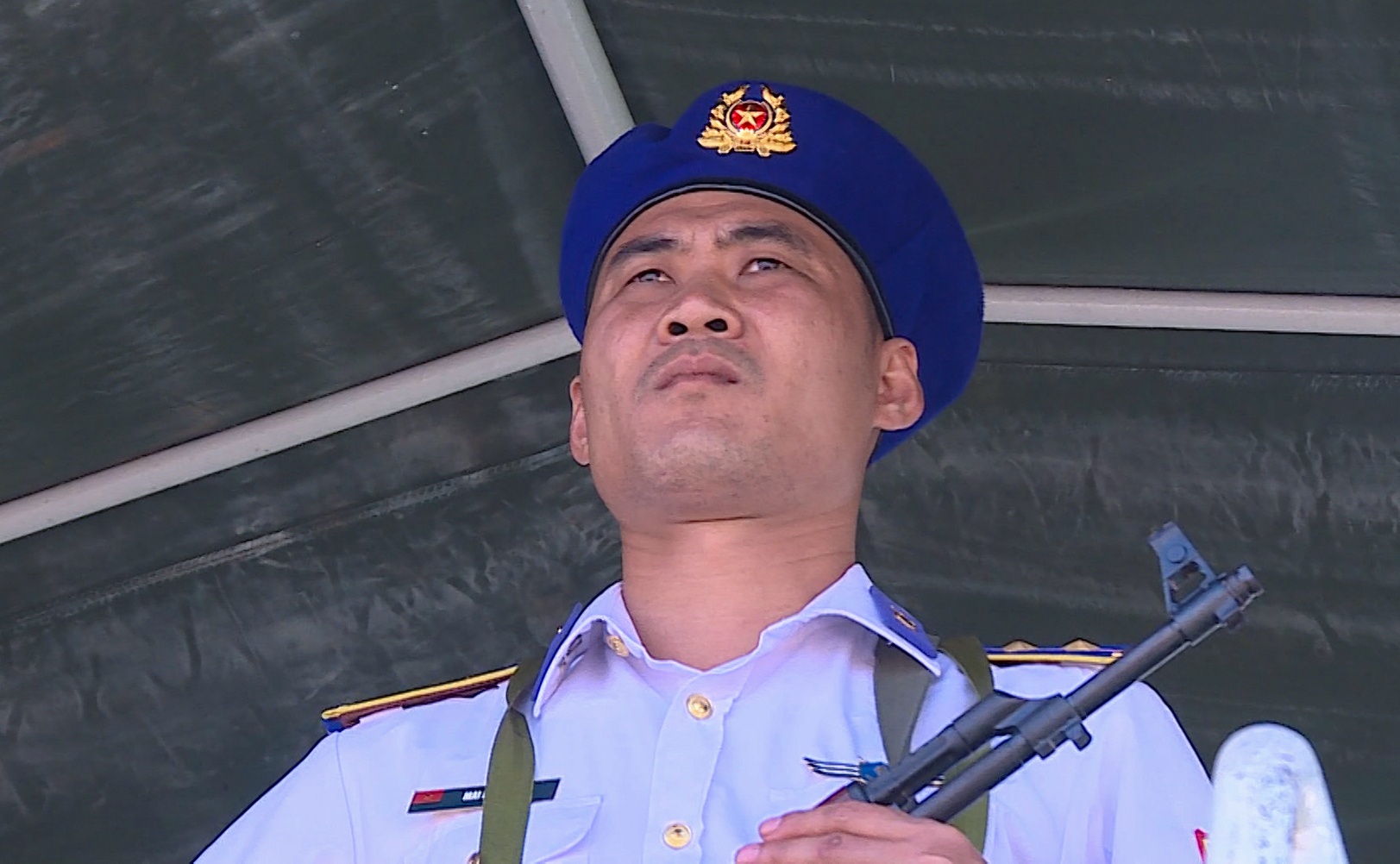 Tet xa nha cua canh sat bien hinh anh