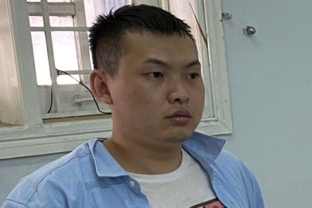 Bat nghi pham chat xac co gai nhet vao vali hinh anh