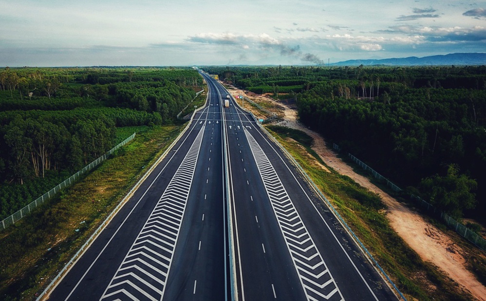 Khởi tố thêm 5 cựu cán bộ liên quan đến cao tốc 35.500 tỷ ảnh 2 Khoi to them 5 cuu can bo lien quan den cao toc 35.500 ty anh 2