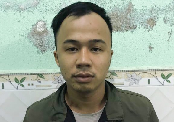 9X vao nha nghi danh ghen, cuop tai san cua tinh dich hinh anh