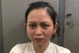 'Tu ba' mang bau ban dam o tiem hot toc hinh anh