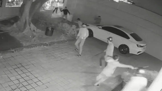 Con do cam kiem xong vao biet thu cua dai gia bat dong san o Da Nang hinh anh