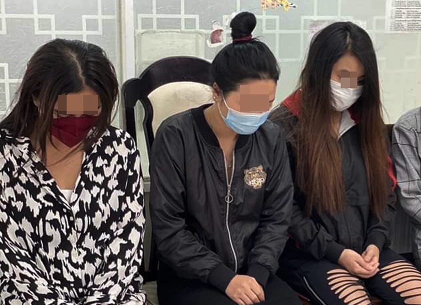 O mai dam gia 3 trieu phuc vu khach giua mua dich hinh anh