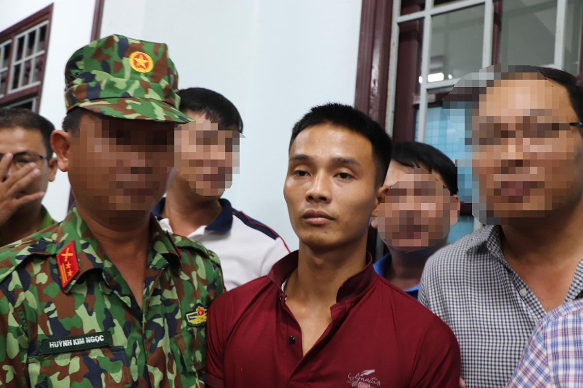 15 ngay truy tim ke sat nhan 2 lan tron khoi trai giam quan doi hinh anh