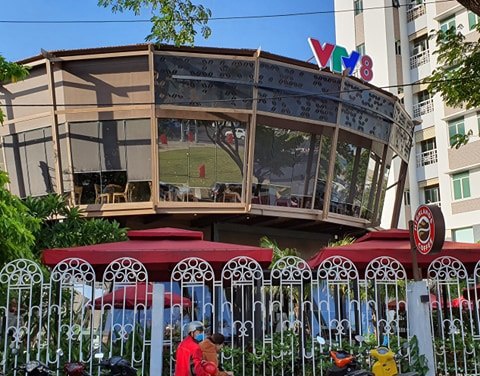 Quan ca phe xay khong phep trong khuon vien VTV8 bi xu phat anh 1