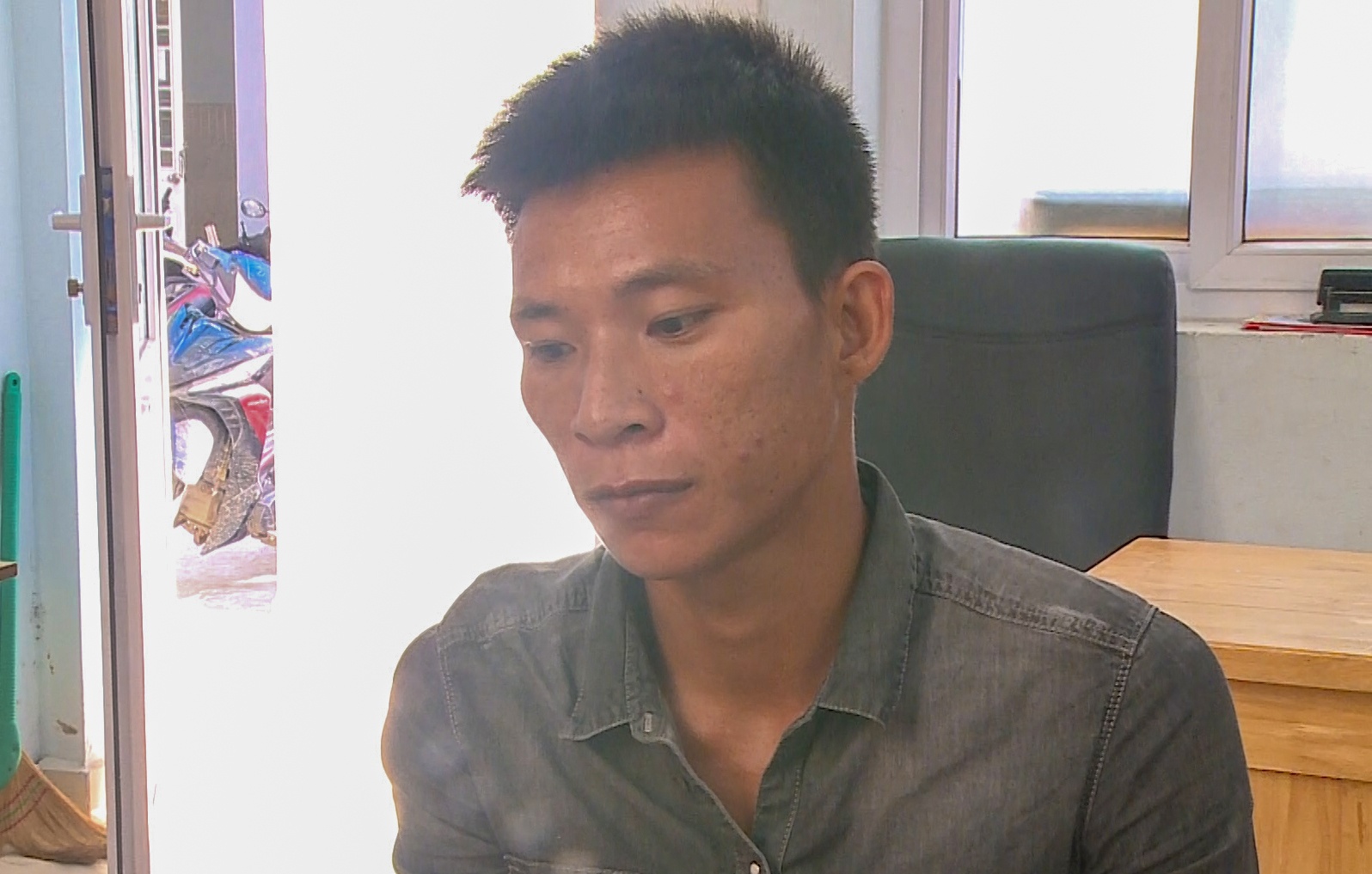 Bat 9X chuyen trom tai san o khu dan cu hinh anh