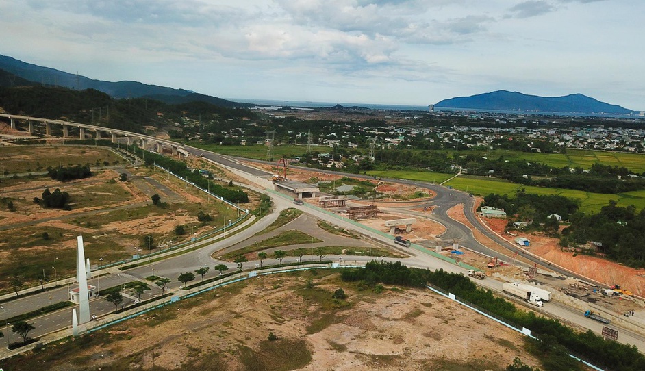 Cao toc La Son - Tuy Loan chua the thong xe anh 2