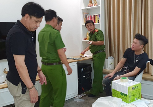 Pha duong day ca do bong da 32 trieu USD hinh anh