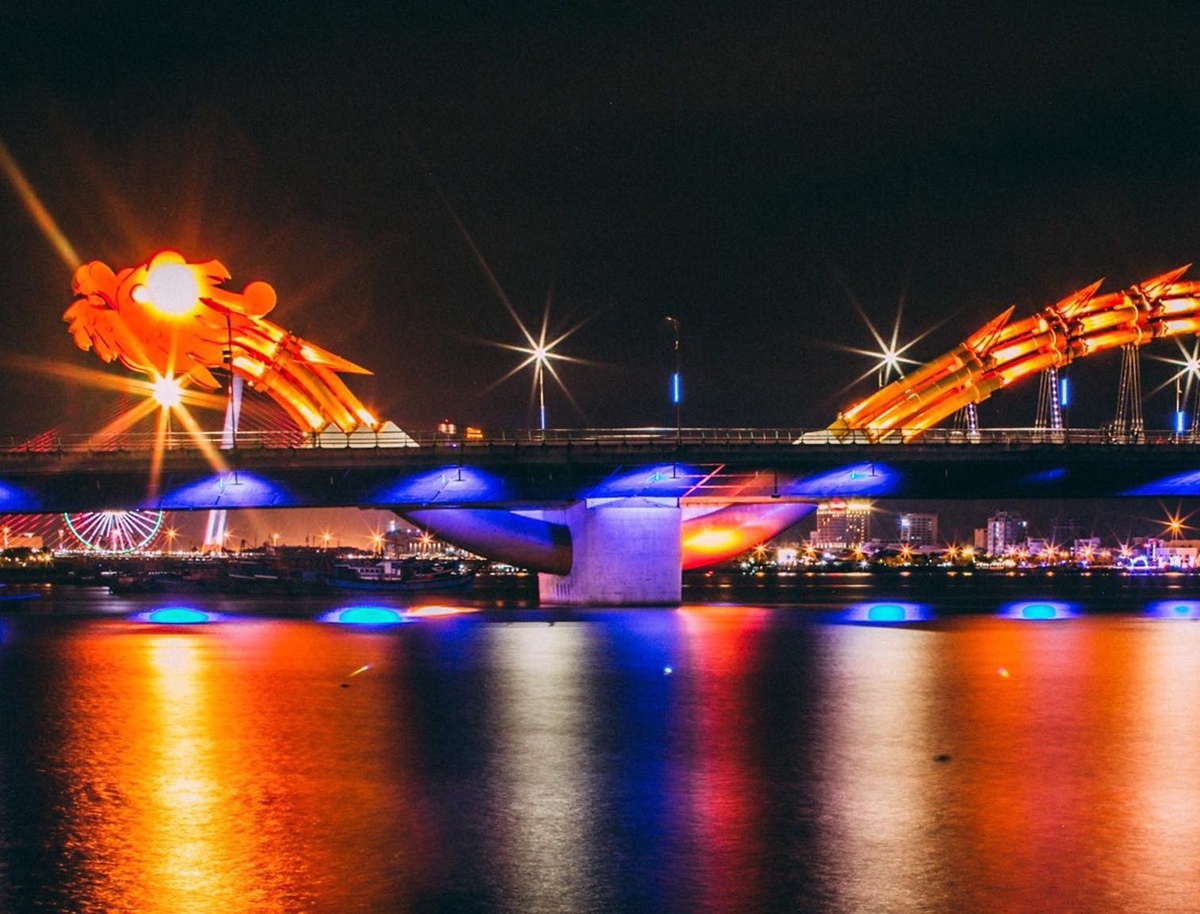 Tu 0h dem nay, cach ly 6 quan cua Da Nang hinh anh