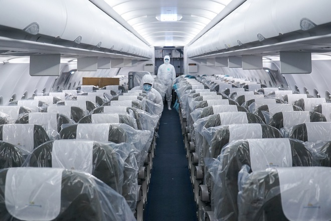 Hon 1.450 nguoi mac ket o Da Nang ve TP.HCM, Ha Noi tren 7 chuyen bay hinh anh