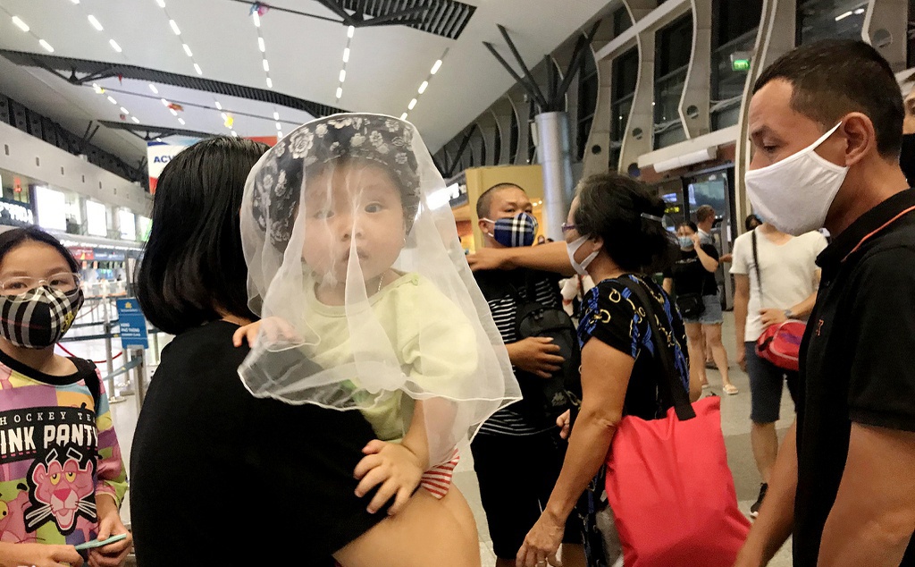 Da Nang tim khach san gia re ho tro du khach bi mac ket hinh anh