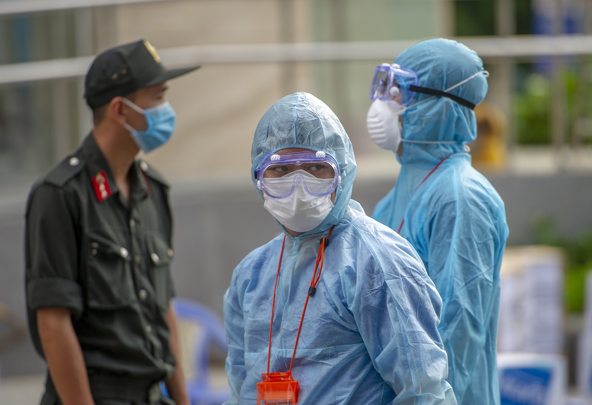 Thue 2 chuyen bay dua hon 400 du khach roi Da Nang hinh anh