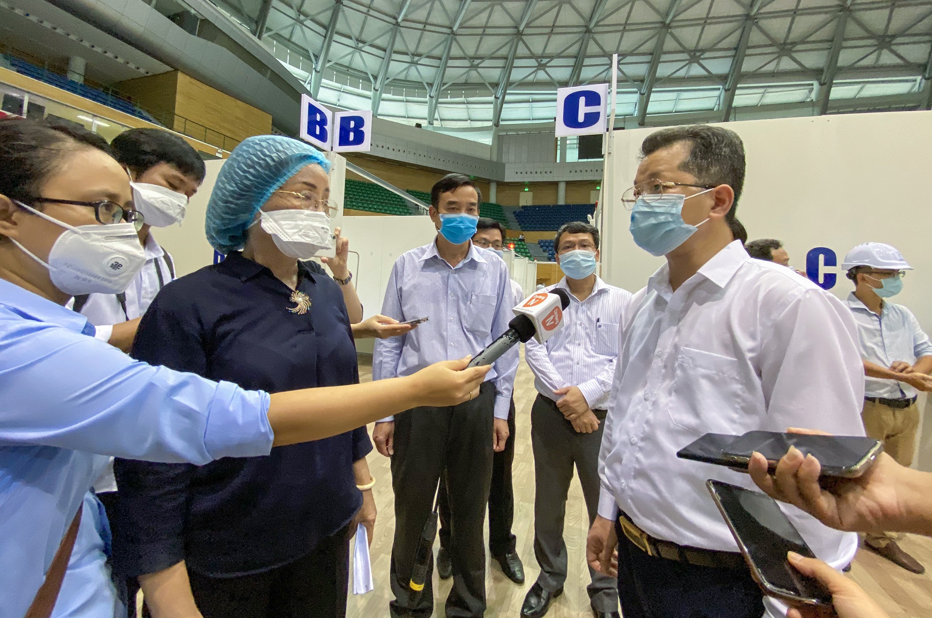 Benh vien da chien Tien Son dieu tri cho ca mac Covid-19 tu 14/8 hinh anh