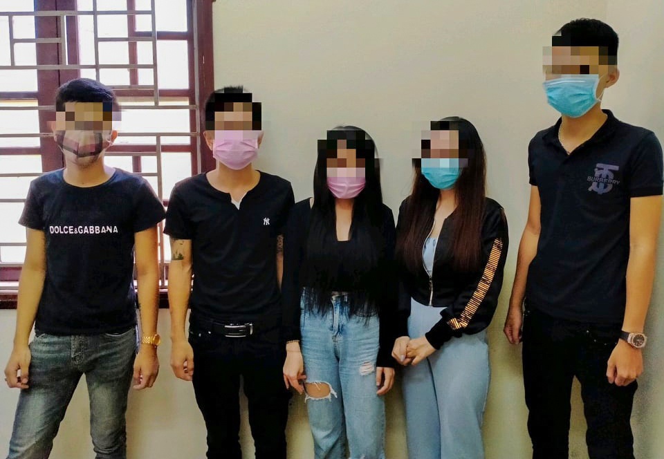 Nhóm thanh niên thuê villa sử dụng ma túy ảnh 1 Nhom thanh nien thue villa su dung ma tuy anh 1