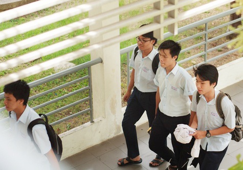 Da nang ho tro hoc phi cho hoc sinh anh 1