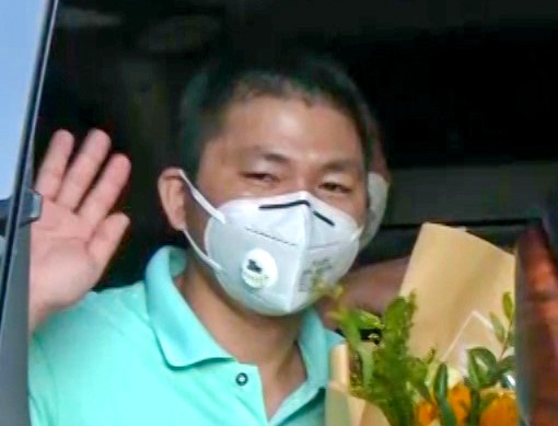 Doan bac si TP.HCM roi Da Nang hinh anh