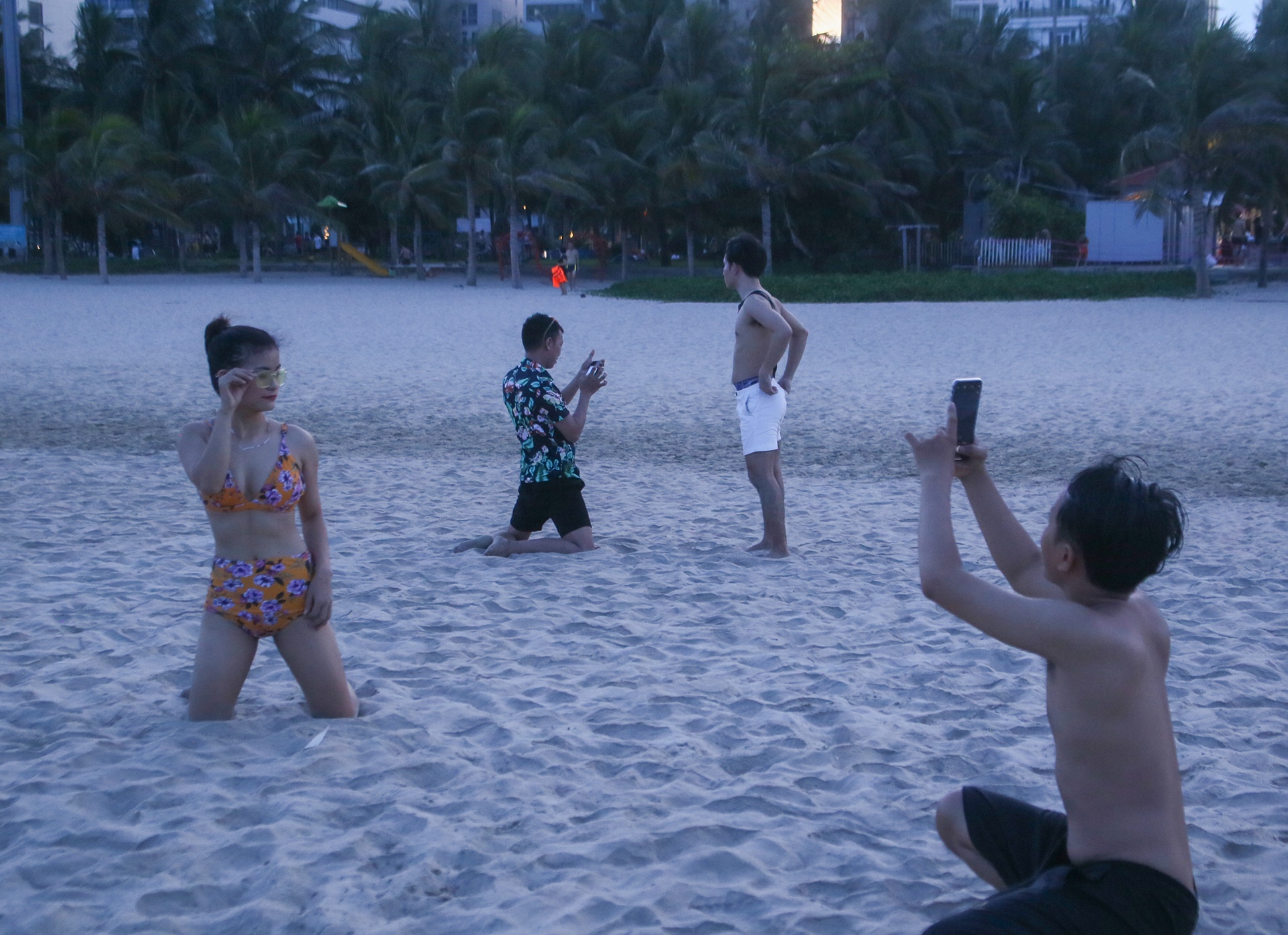 Kien nghi giai cuu cac doanh nghiep du lich o Da Nang anh 1