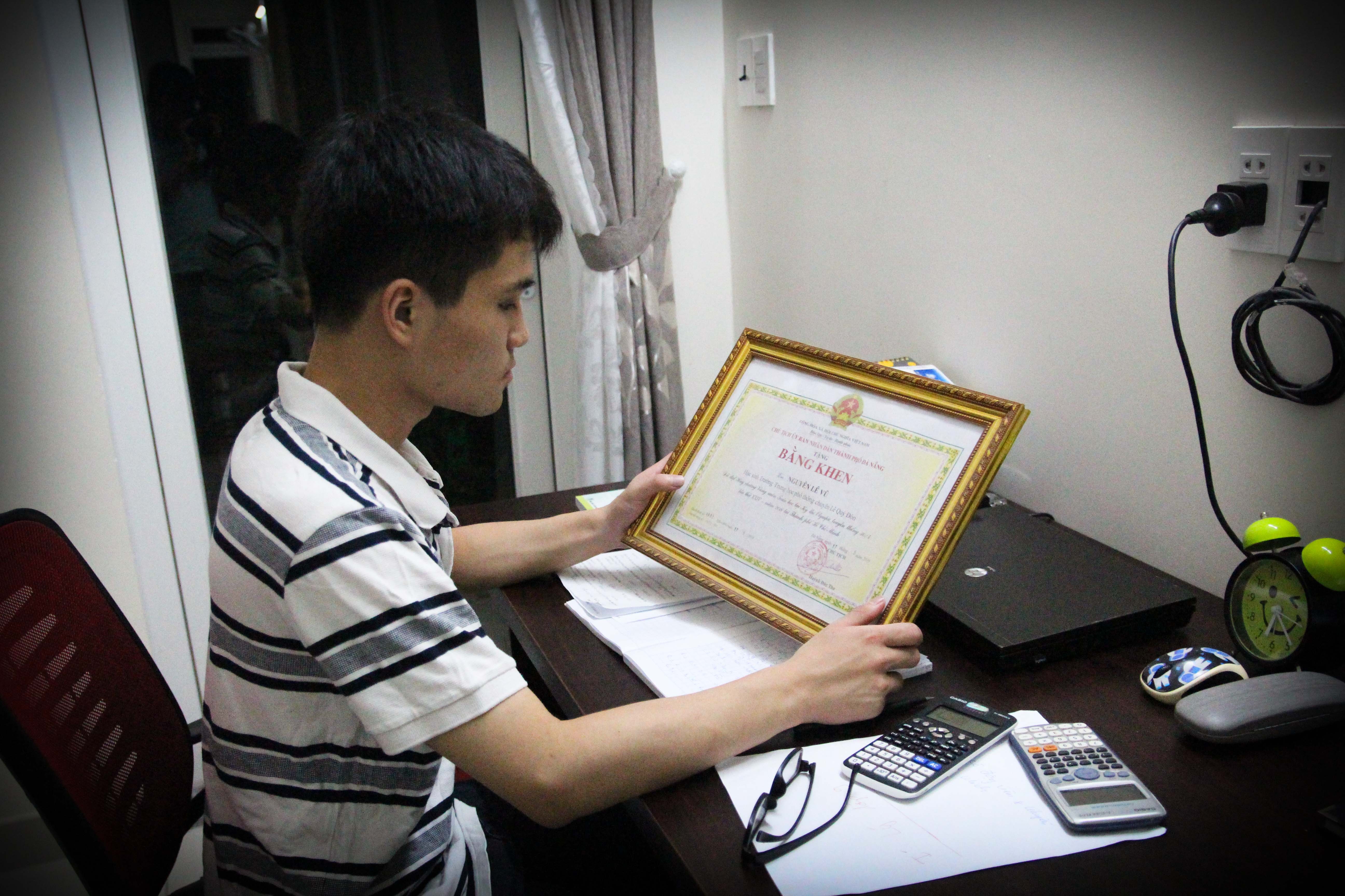 Nam sinh o Da Nang dat 30 diem anh 2