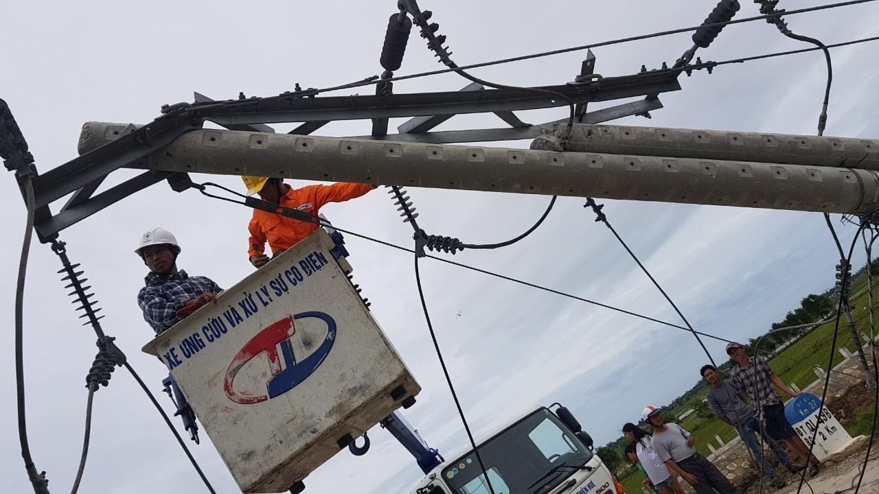 Bao so 5 lam hon 400 cot dien bi gay anh 3