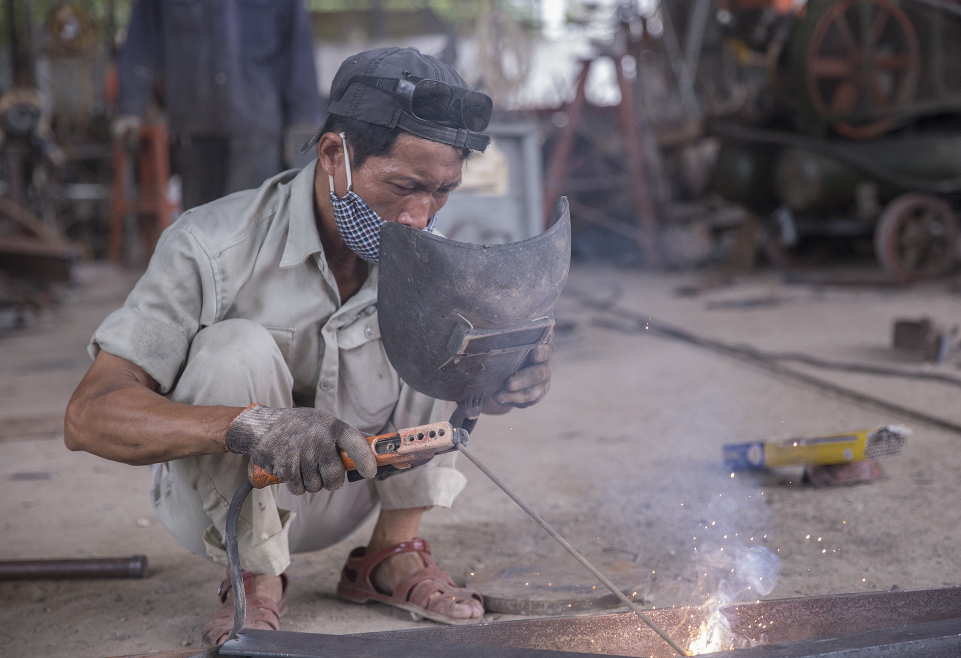 Cot dien gay hang loat o Thua Thien - Hue anh 7